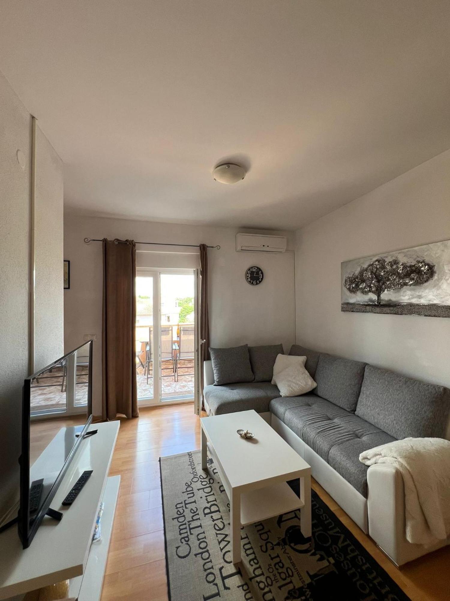 Apartment A&B Biograd Na Moru Exterior photo