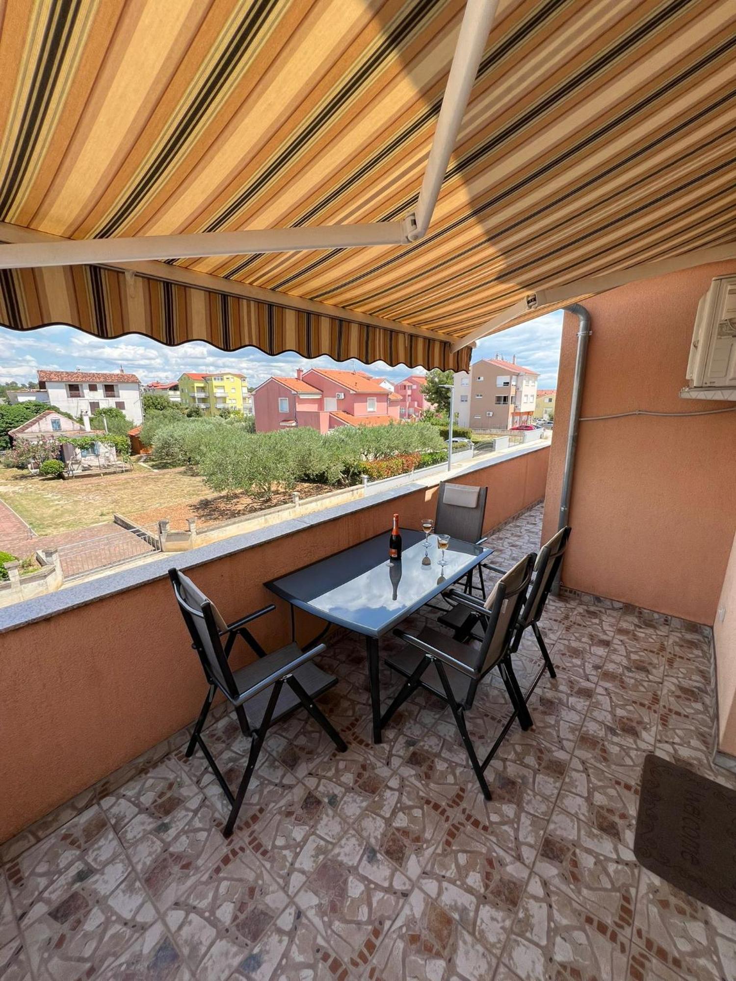 Apartment A&B Biograd Na Moru Exterior photo